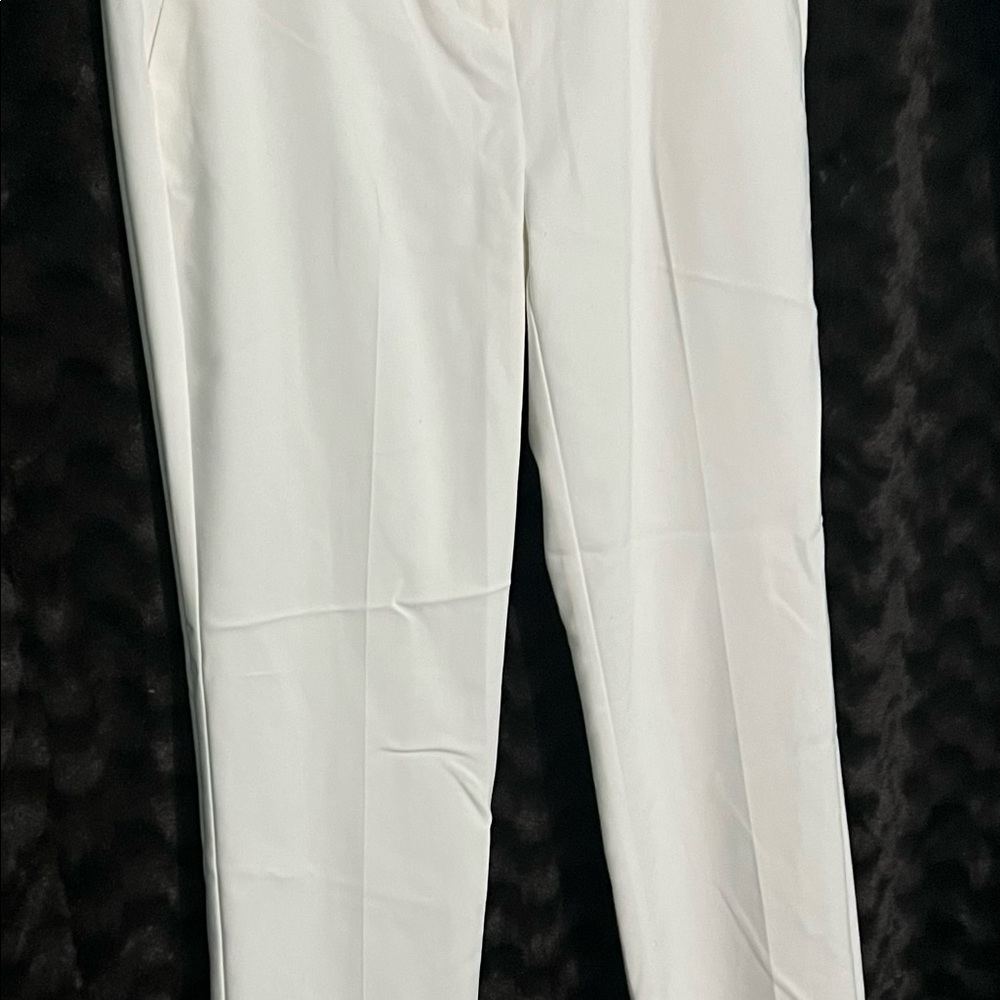 Women APT.9 Pants size 12. White.